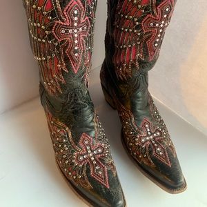 Corral Black-Pink Wing & Cross